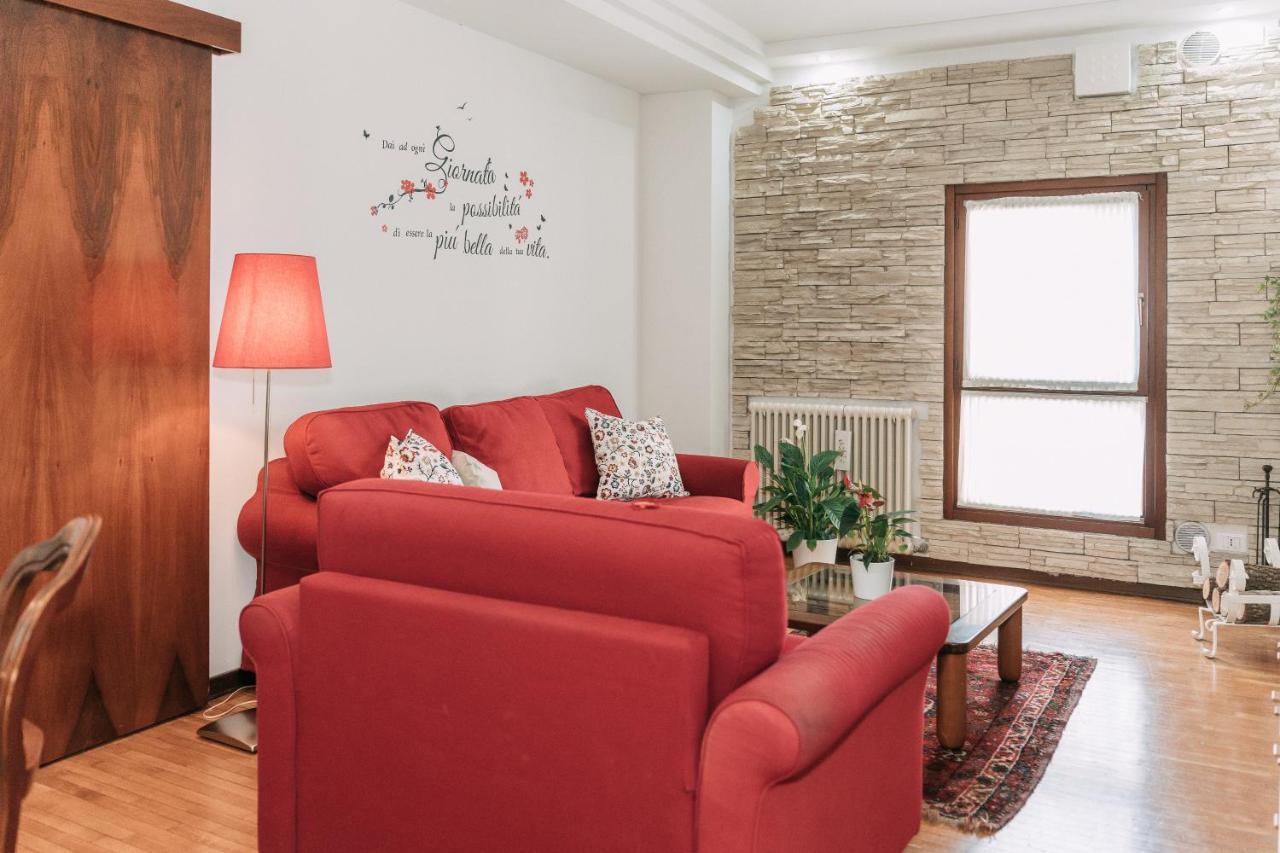 Palladio Apartment - Vista Fiume, In Centro Con Garage ヴィチェンツァ エクステリア 写真