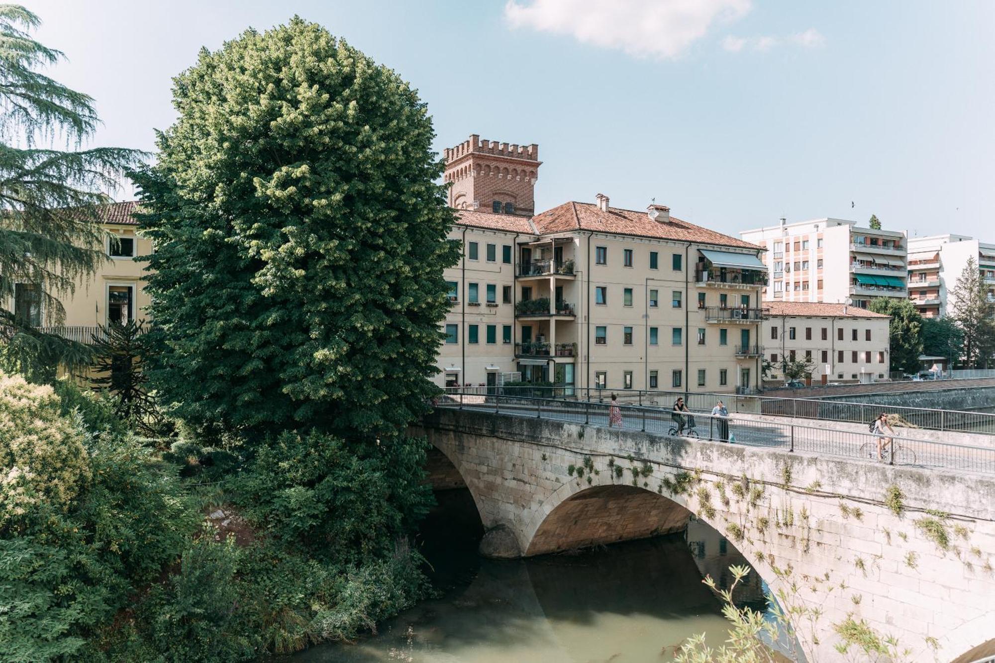 Palladio Apartment - Vista Fiume, In Centro Con Garage ヴィチェンツァ エクステリア 写真